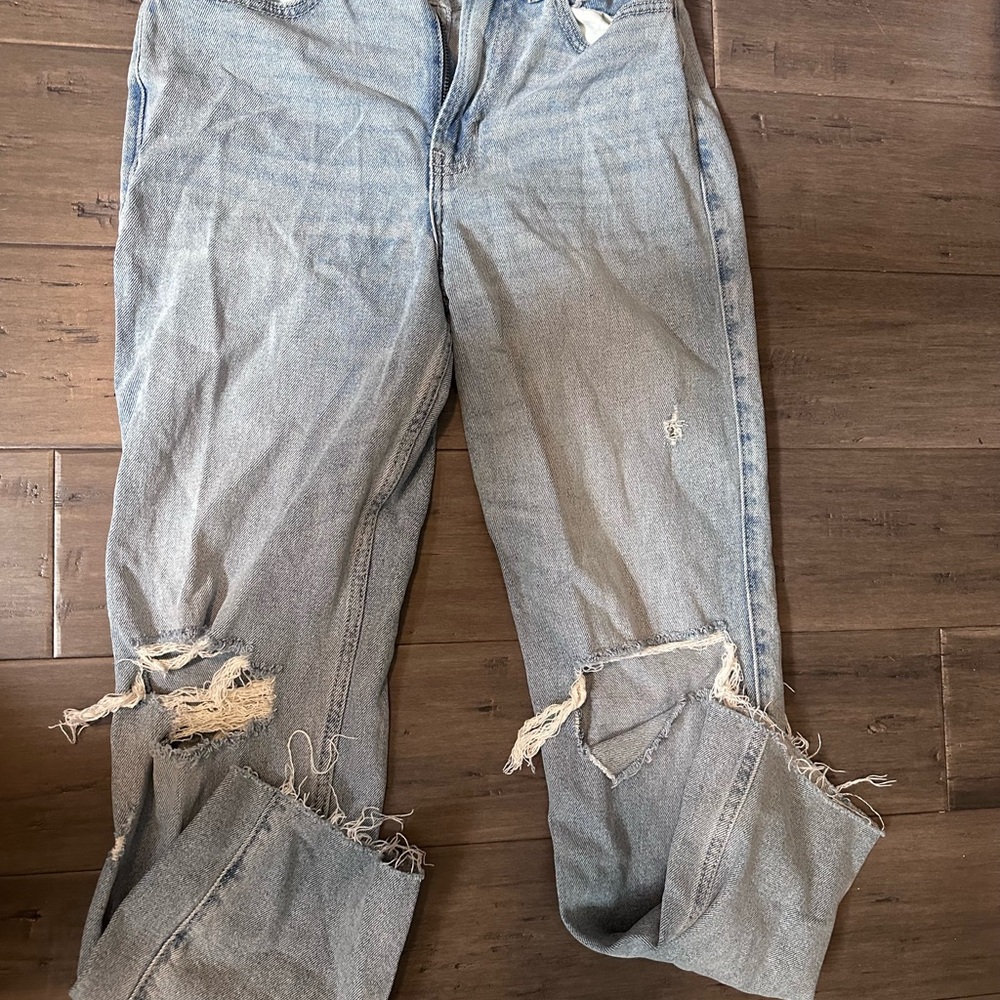Hollister High Rise Distressed Jeans